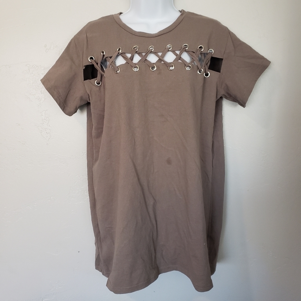 She + Sky Taupe Short Sleeve Top Tie Chest Grommet